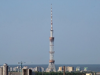 Между киевской телебашней и Национальной телерадиокомпанией горят кабели