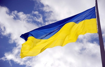 Сотня украинских флагов украсит улицы, парки и скверы города