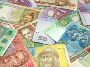 НБУ продлил ограничения на снятие денег с гривневых депозитов и карточек