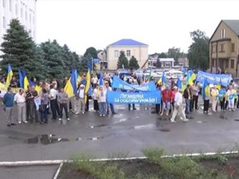 В семи районах Луганска прошел митинг за единство Украины (видео)