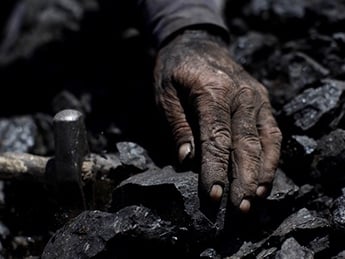 Авария на шахте в Донецкой области: один горняк погиб, еще один пострадал