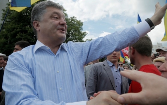 Порошенко не пришел на Вече Майдана