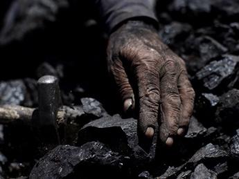 На шахте в Донецкой области произошел взрыв газа, судьба 9 горняков неизвестна