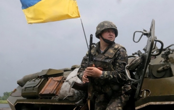 Под Луганском уже несколько часов продолжается бой