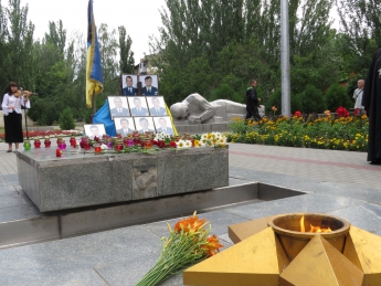 Горожане почтили память ветеранов ВОВ и экипажа Ил-76 (фото)
