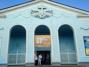 В Шахтерске неизвестные захватили храм протестантской церкви - СМИ