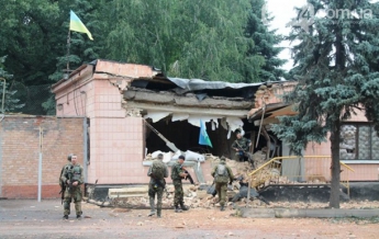 В Артемовске из танков обстреляли военную базу (фото)