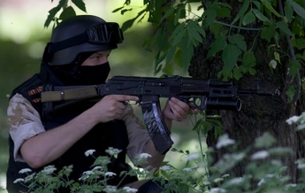 При обстреле блокпоста под Славянском погибли трое военных - спикер АТО