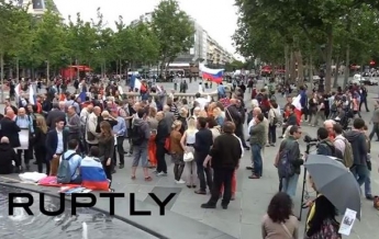 Парижане требуют прекратить "геноцид" на Донбассе (видеорепортаж)