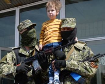 Террористы угрозами заставляют детей собирать разведданные о силах АТО (фото)