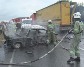 Во Львовской области в ДТП столкнулись четыре авто, есть пострадавшие (видео)