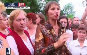 На Прикарпатье протестуют родственники призывников (видео)
