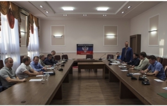Контактная группа по Донбассу приняла решение о "зеленом коридоре"