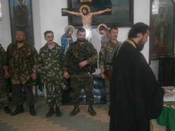 Гиркин создал батальон Славянска, освятив флаги и оружие в церкви (фото)