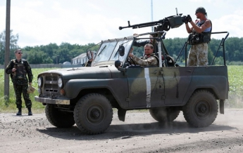 Колонны сепаратистов из Славянска направляются в Донецк - СМИ