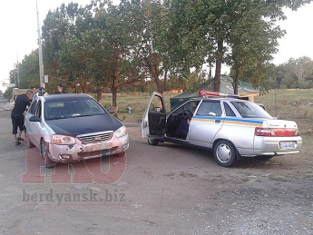 В Бердянске произошло нападение на блокопост (фото)
