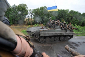 "По началу даже в туалет ходил с пистолетом, но страх прошел после первого боя" - офицер ВС Украины
