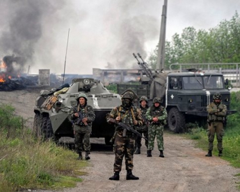 Террористы обстреляли колону украинских военных возвращающихся из России