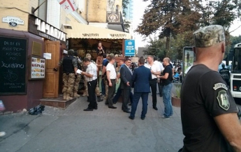 Захватчики ресторана в Киеве требовали заплатить им "аренду" за полгода – прокуратура (видео)