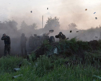Тяжелая артиллерия обстреливает Донецк и пригороды (видео)