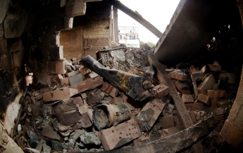 В Луганске разрушены сорок школ и семь больниц