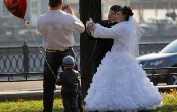 43 человека отравились на свадьбе в Одесской области