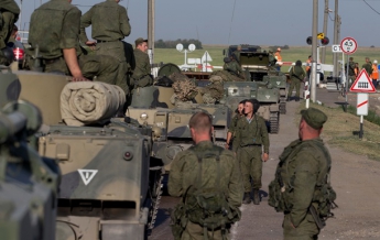 Берлин требует от Кремля объяснить сообщения о вторжении в Украину