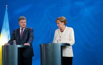 Порошенко предложил Меркель приехать в Украину на следующей неделе