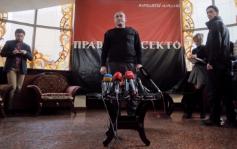 Правый сектор грозит Порошенко через двое суток идти на Киев