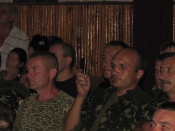 Военных развлекали патриотичным концертом (фото)