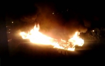В Донецке в результате обстрела загорелась школа (видео)