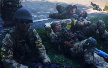 Сепаратисты пытаются убедить заблокированных силовиков сдаться – комбат "Донбасса"