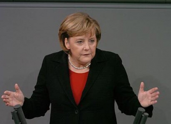 Меркель не готова помочь оружием Украине