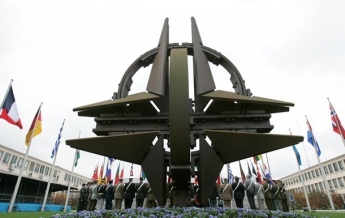 Обама призвал НАТО модернизировать украинскую армию