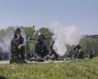 Украинские бойцы перешли в контратаку под Мариуполем