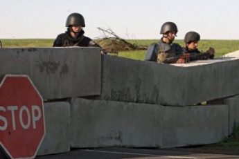 "У бойцов 23-й бригады, которые стоят под Мариуполем, нет боеприпасов" - участники пикета под облвоенкоматом