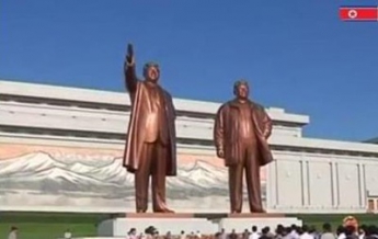 Северная Корея отмечает День независимости (видео)