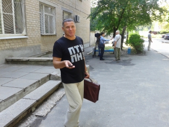 Депутат горсовета ходит по городу в футболке с надписью «ПТН ПНХ», но идти добровольцем в зону АТО не спешит  (фото)