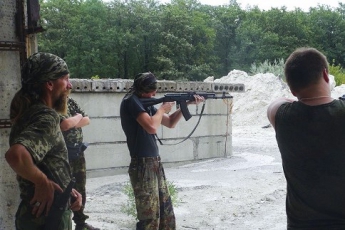 Будущих террористов везут на Донбасс из Ростова через российские КПП