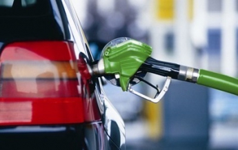 В Украине сокращаются продажи бензина
