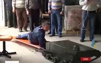 Во Львове презентовали робота-разведчика для АТО (видео)