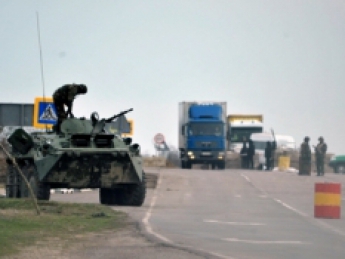 На Херсонщині водії перекрили дорогу до Криму