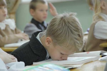 Учебный год на оккупированной территории Украины снова откладывается