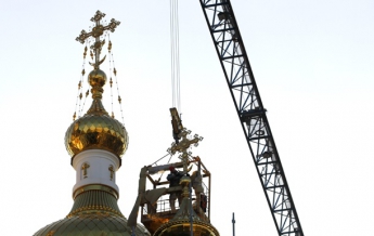 Донские казаки захватили собор Киевского патриархата в Луганске
