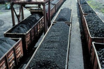 С сегодняшнего дня в Украине ожидают первую партию угля из ЮАР