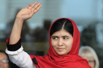 Нобелевскую премию мира присудили 16-летней Малале Юсуфзай из Пакистана