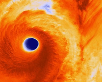 На Японию надвигается тайфун Vongfong (фото)