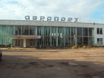 Донецкий и Луганский аэропорты может заменить Бердянский транспортный