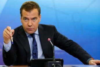 Медведев: Отвод войск от границы с Украиной не является сигналом Вашингтону