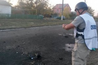 Люди в Сартане под Мариуполем погибли от снаряда с иностранной маркировкой
